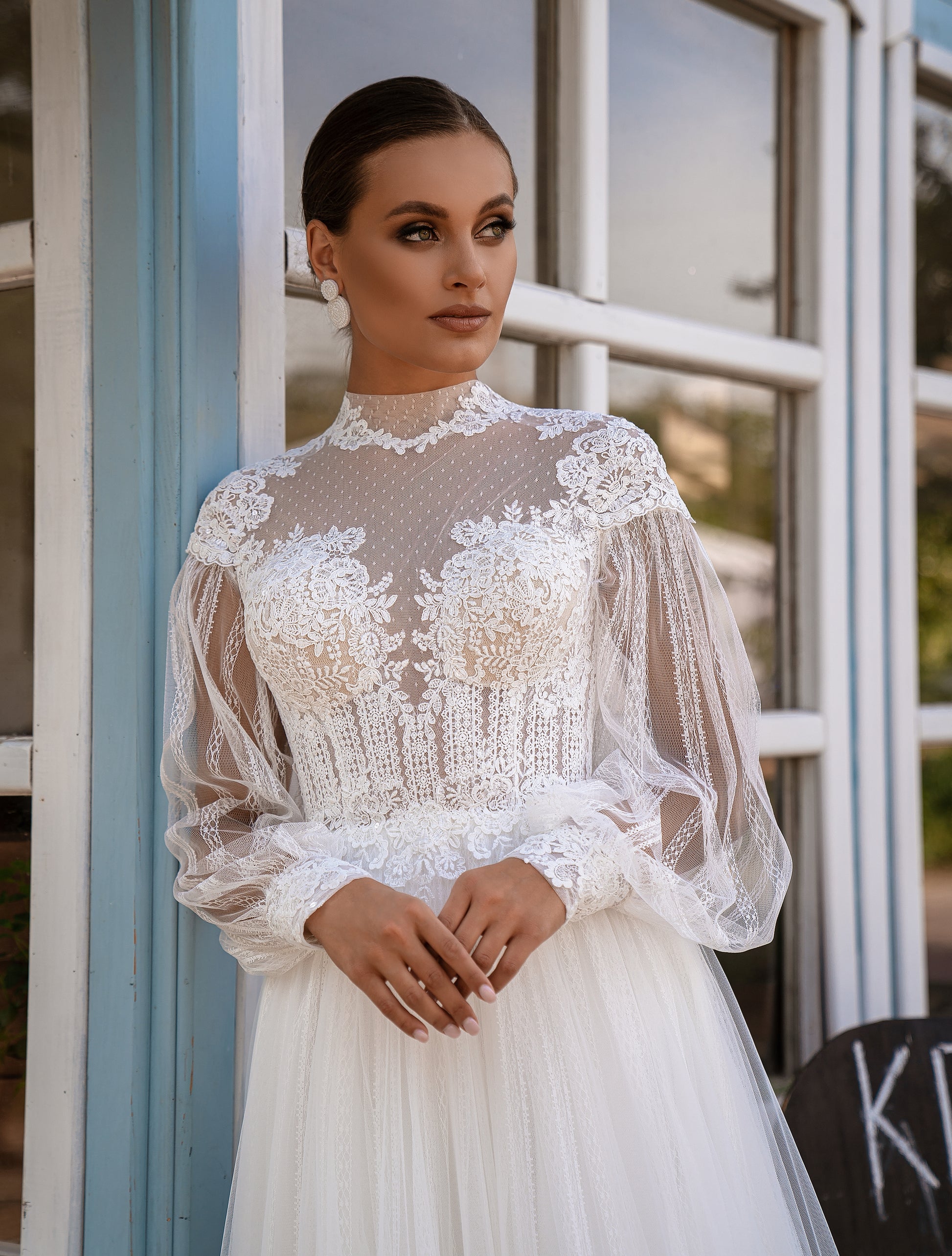 Ivory Floral Embroidered Boho High Neck Short Sleeve Detachable Long Sleeve A-Line Wedding Dress With Tulle Train  